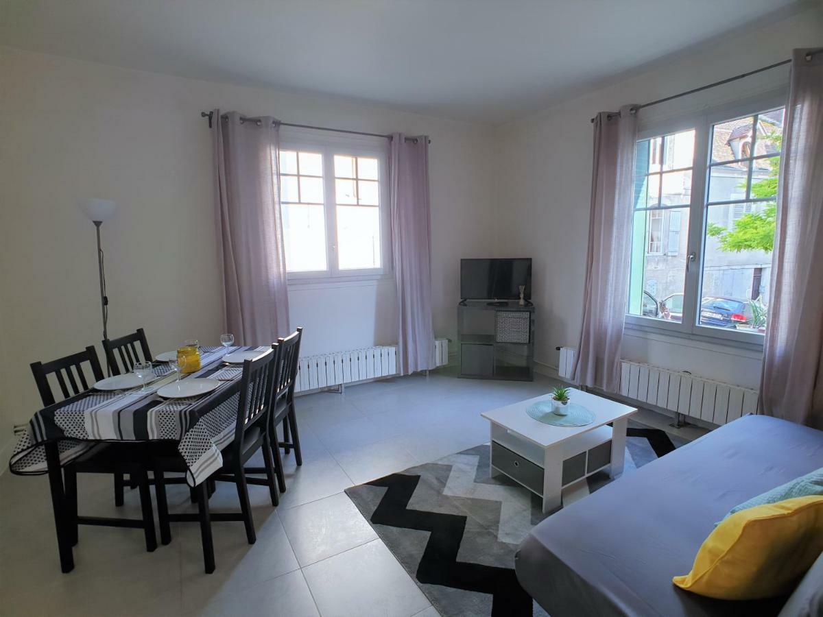 Au 36, Les Apparts Hotel Joigny Exteriör bild