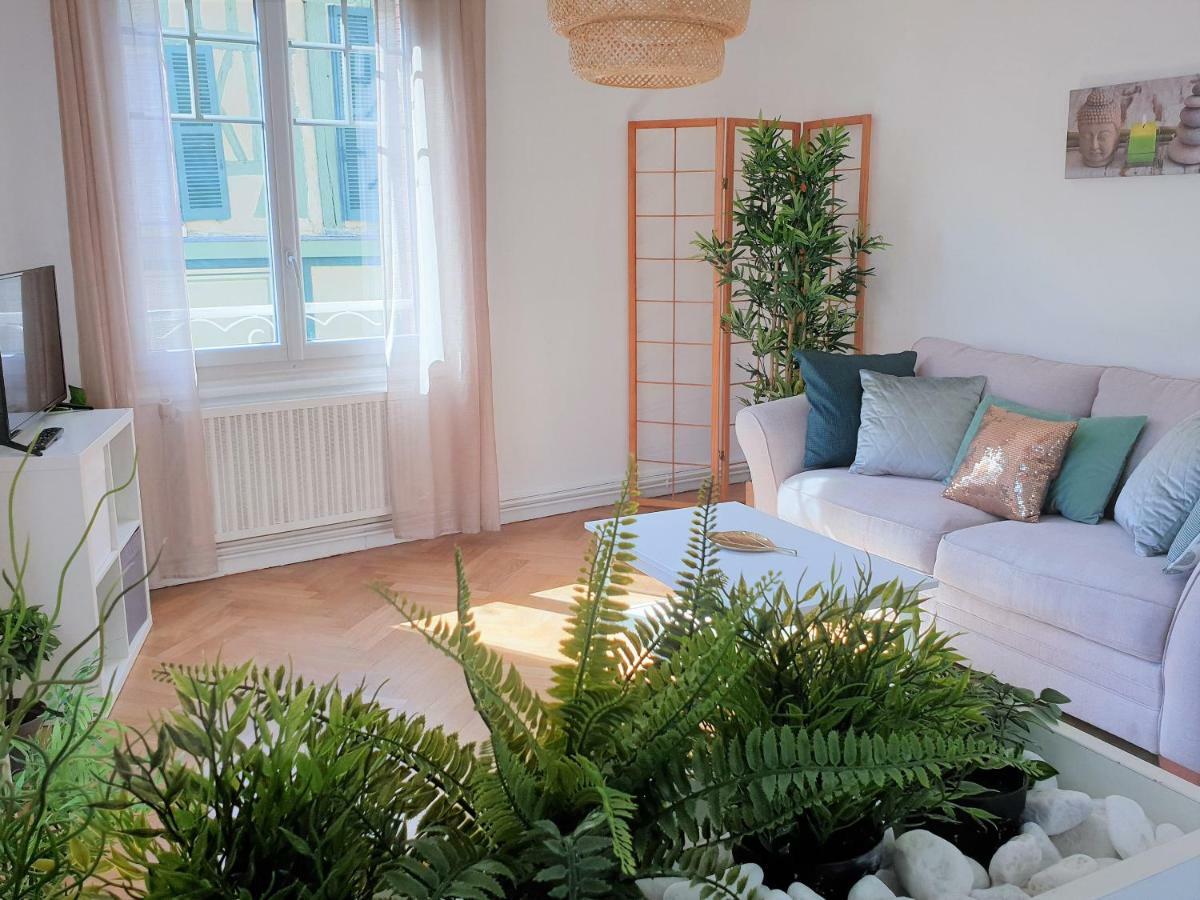 Au 36, Les Apparts Hotel Joigny Exteriör bild