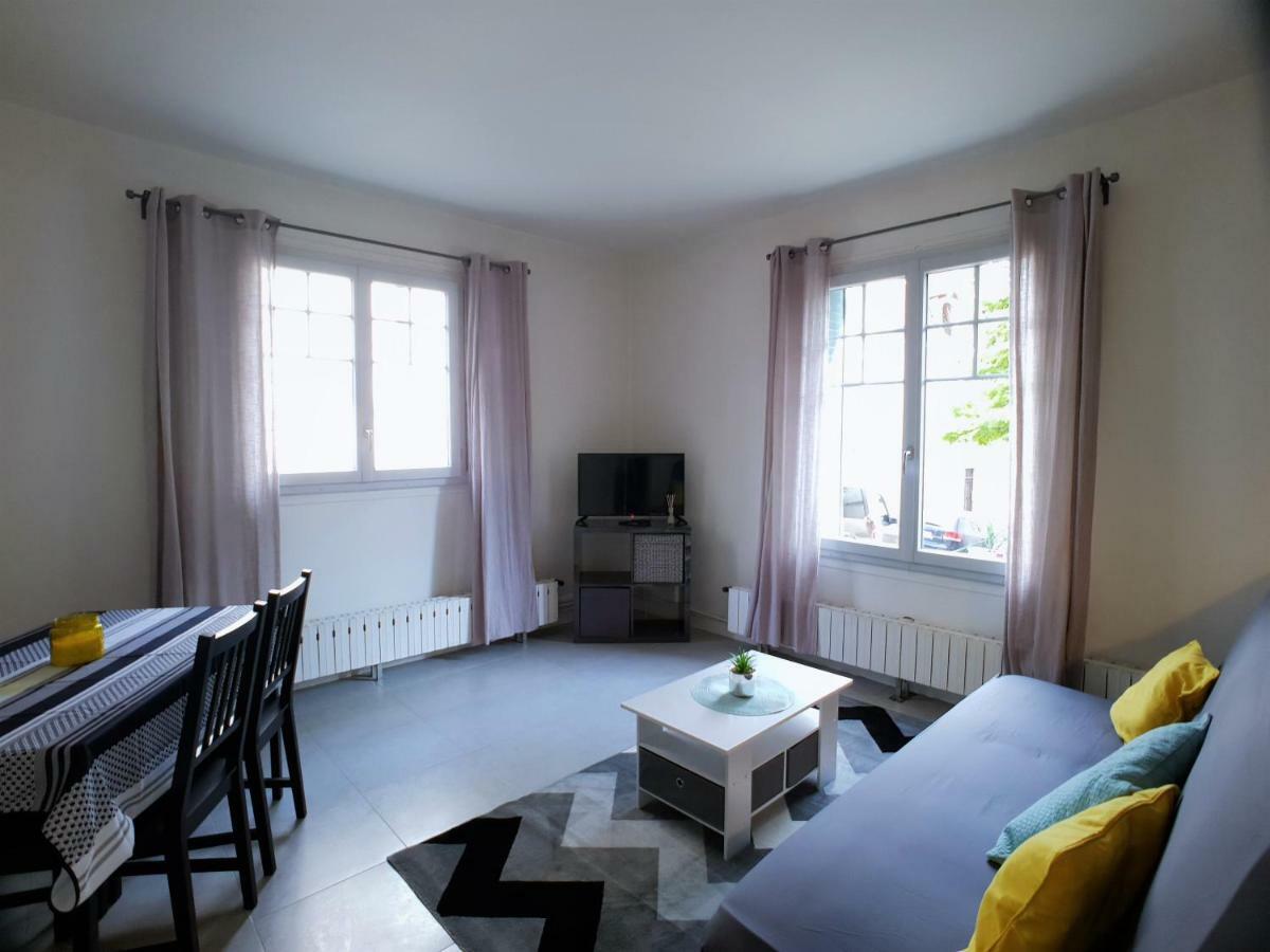 Au 36, Les Apparts Hotel Joigny Exteriör bild