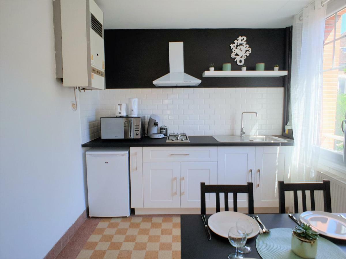 Au 36, Les Apparts Hotel Joigny Exteriör bild